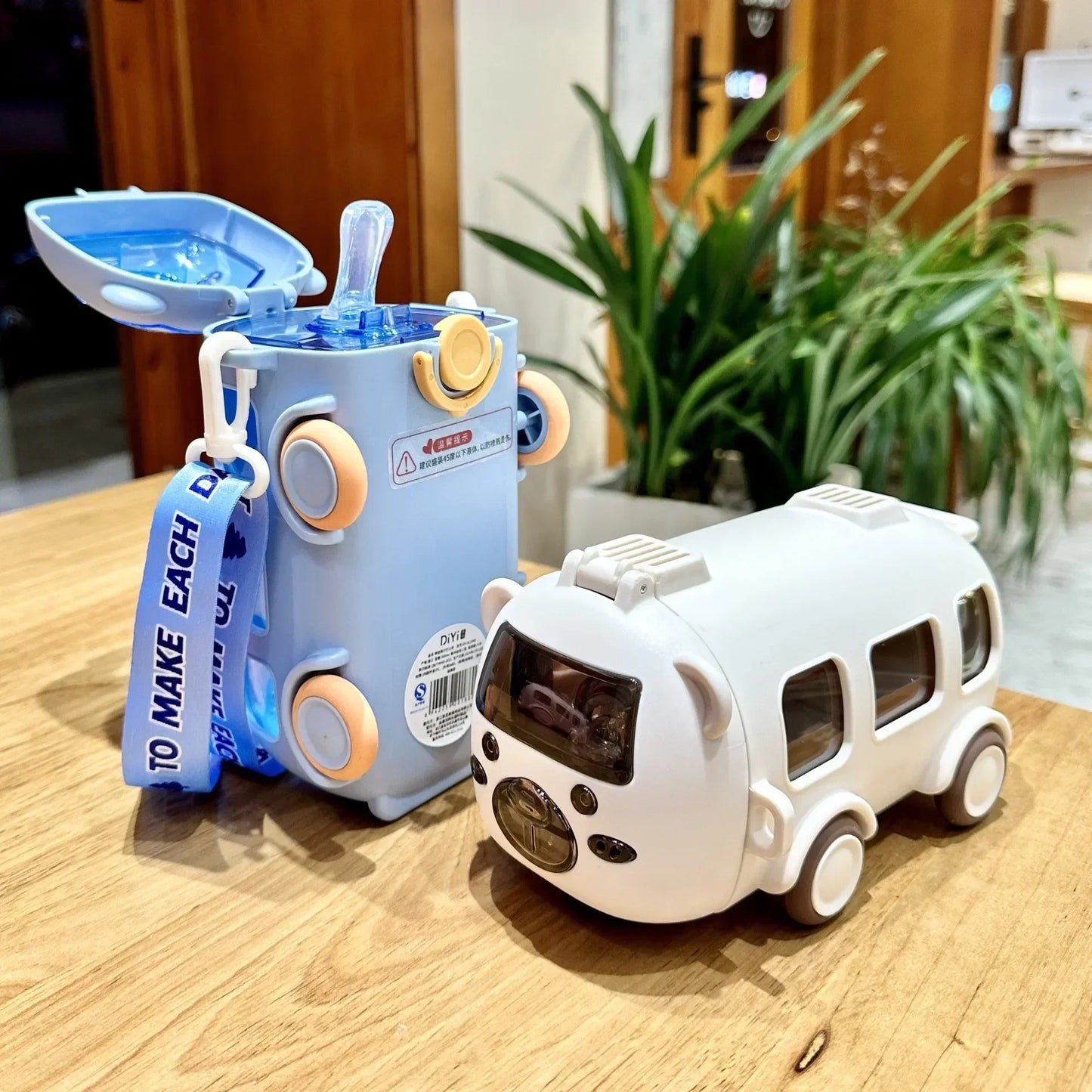 DreamBub™ SippaBus Bottle